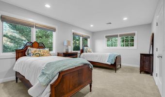 18 Belvidere Rd, Atlantic Highlands, NJ 07716