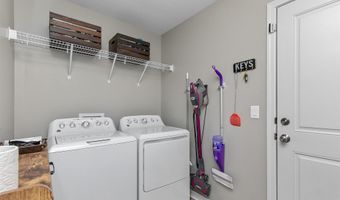 1924 17th St SE, Altoona, IA 50009