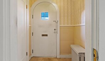 42 Collins Pl, Albany, NY 12208