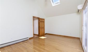 175 Leonard Ave, East Providence, RI 02914