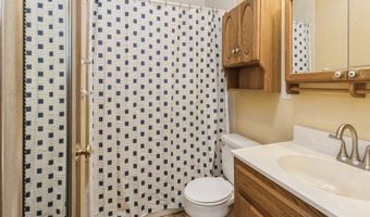 1122 E Ave, Albia, IA 52531