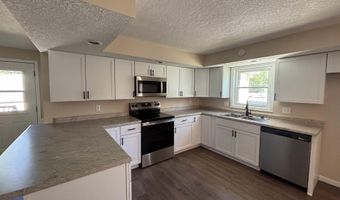 1203 S Van Buren St, Auburn, IN 46706