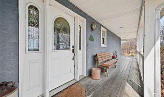 17251 Hollingsworth Rd, Basehor, KS 66007
