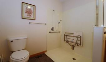 3210 Leverett Ct, Alton, IL 62002