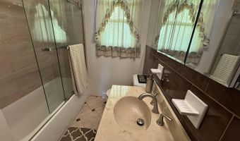 38 BELMONT Rd, Bellmawr, NJ 08031