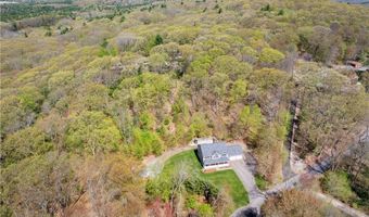825 Woonsocket Hill Rd, North Smithfield, RI 02896