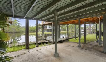 10091 River Dr, Bay St. Louis, MS 39520