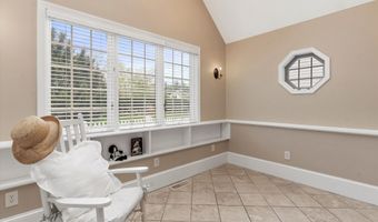 19 Pinnacle Rd, Amherst, NH 03031
