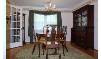 13031 Fairway Ln, Ashland, VA 23005