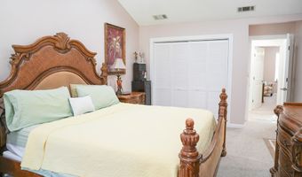 8 Apalachee St, Apalachicola, FL 32320