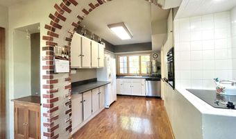 3 Cass Ave, Atlantic, IA 50022