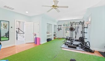 10823 LOCKLAND Rd, Potomac, MD 20854
