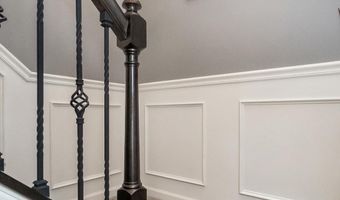 2429 S FRONT St, Allentown, PA 18103