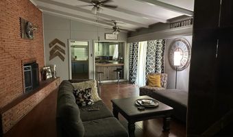 955 Jefferson St E, Sulphur Springs, TX 75482