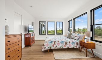 150 Alfred Drowne Rd, Barrington, RI 02806
