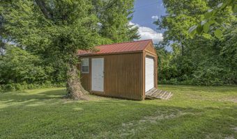335 E 9th St, Baxter Springs, KS 66713