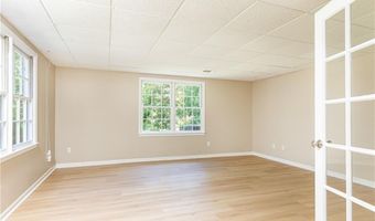 9360 Nesbit Lakes Dr, Alpharetta, GA 30022