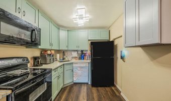 700 Broadway 47, Amityville, NY 11701