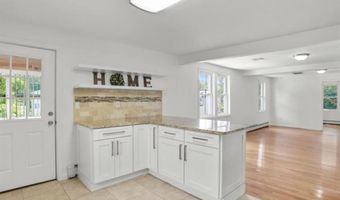 3 Hill St, New Canaan, CT 06840