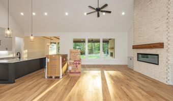 6047 Charley Pl, Benton, AR 72019
