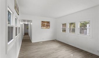 17 Park Ln, Coventry, RI 02816