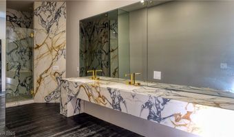 3111 Bel Air Dr 27E, Las Vegas, NV 89109