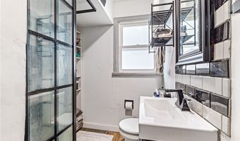 619 Fairfax St, Altoona, WI 54720