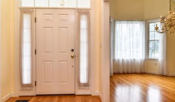 12 Braeburn Ln 12, Ashland, MA 01721