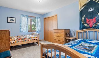 810 Latoka View Ct SW, Alexandria, MN 56308
