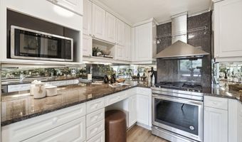 1225 MARTHA CUSTIS Dr 717, Alexandria, VA 22302