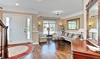 21264 FAIRHUNT Dr, Ashburn, VA 20148