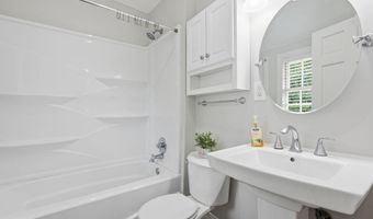 6524 27TH St N, Arlington, VA 22213