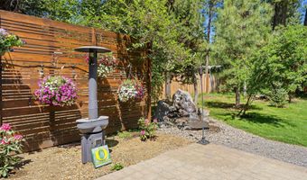 17142 Norwalk Rd, Bend, OR 97707