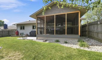 1004 Elm St, Auburn, IN 46706