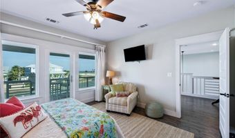 1009 Fiji Dr, Rockport, TX 78382