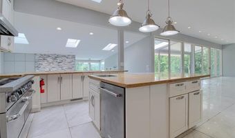 341 Corrie Rd, Ann Arbor, MI 48105