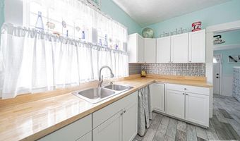 464 S Meridian St, Blackfoot, ID 83221