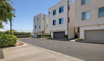 5515 Palm Dr, Hawthorne, CA 90250
