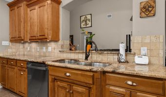 5005 Willow Chase Dr, Benton, LA 71006