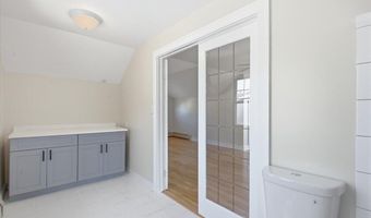 16 Roosevelt St, Albany, NY 12206