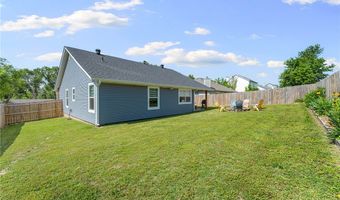13 Greenridge Ln, Bentonville, AR 72712