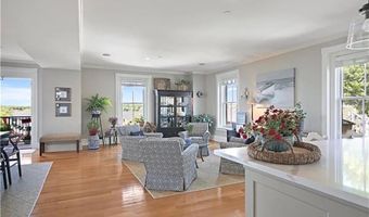 423 Hope St D, Bristol, RI 02809