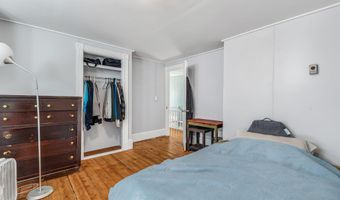 327 Essex St, Bangor, ME 04401