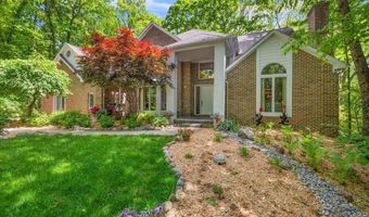 3427 E Dobson Pl, Ann Arbor, MI 48105