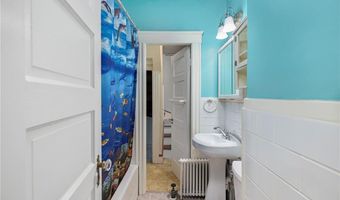 154 Armington St, Cranston, RI 02905