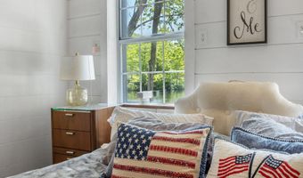 30 Riverside Dr, Ashland, NH 03217