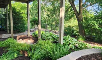 72315 Grey Fawn Dr, Albert Lea, MN 56007