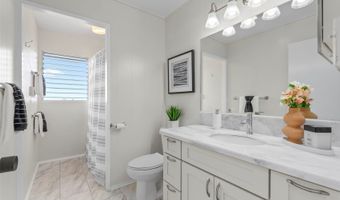 98-1794 Kupukupu St, Aiea, HI 96701