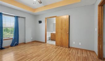 1003 Lisa Ct, Baldwin City, KS 66006