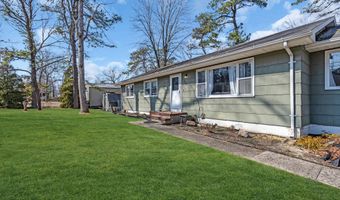228 Elizabeth Ave, Bayville, NJ 08721